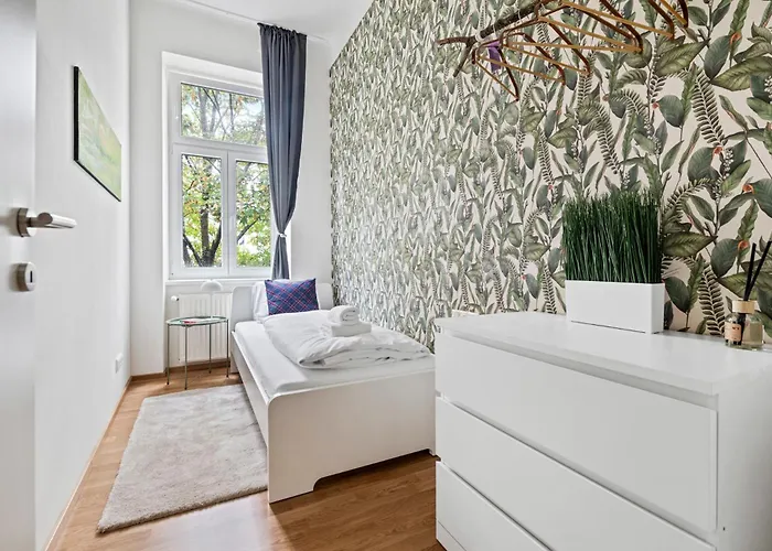 Cozy, Generous - 10 Min To City-centre - Contactless 24h Check-in *